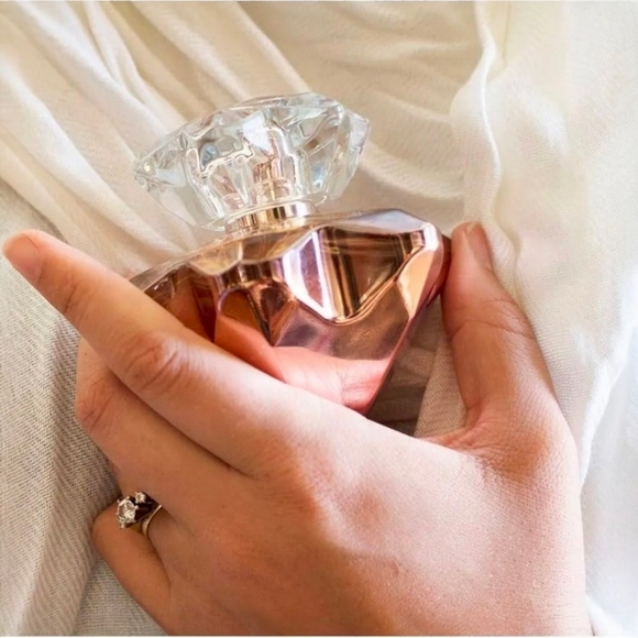 Lady Emblem Montblanc 2.5 Fl Oz Eau De Parfum New In Box Unopened - Picture 6 of 15